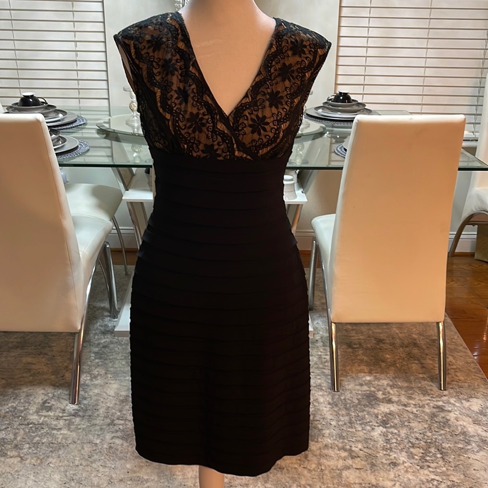 Adrianna Papell dress black